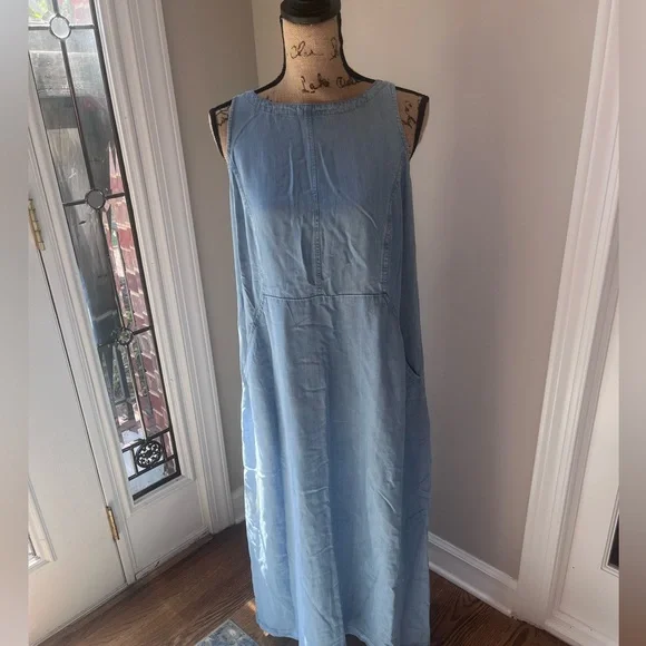 J JILL WOMENS SLEEVELESS LIGHTWEIGHT DENIM DRESS - SIZE MEDIUM Petite J JILL WOMENS SLEEVELESS LIGHTWEIGHT DENIM DRESS - SIZE MEDIUM Petite